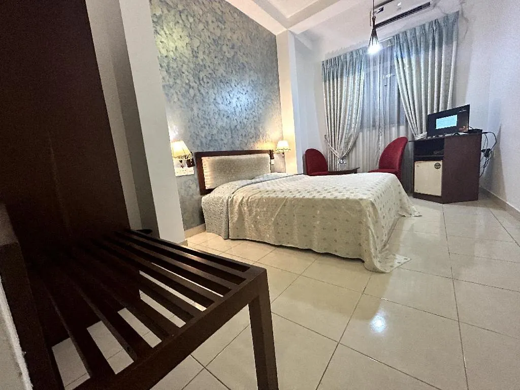 K And K Country Resort Minuwangoda Hotel