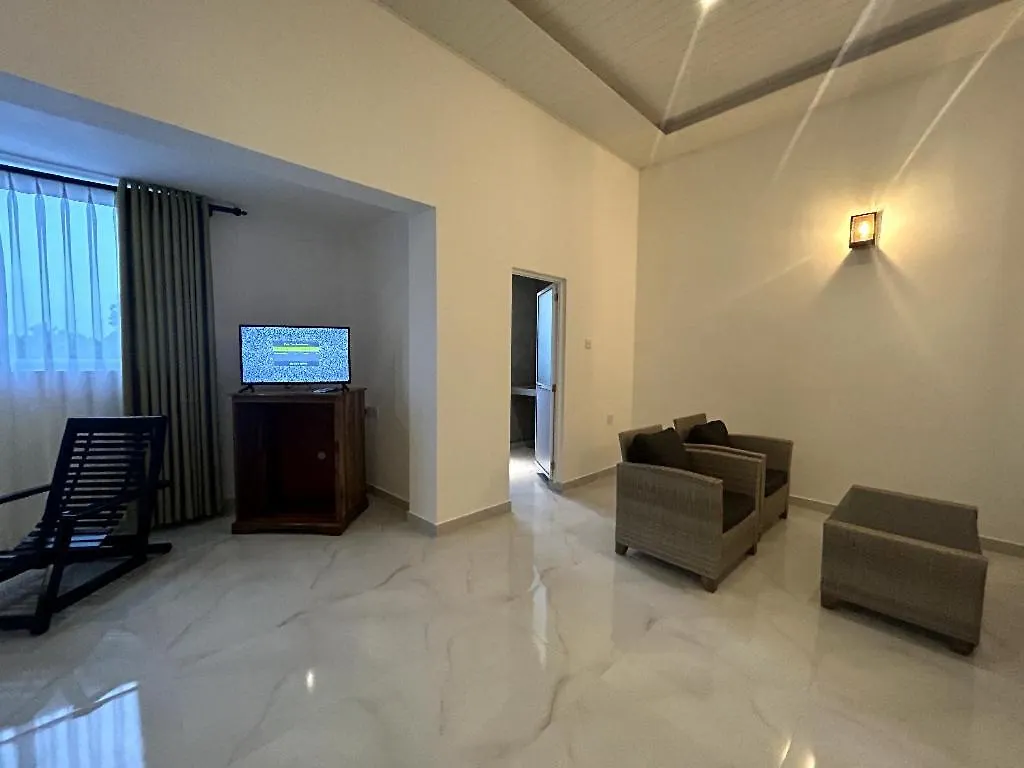 K And K Country Resort Minuwangoda Hotel