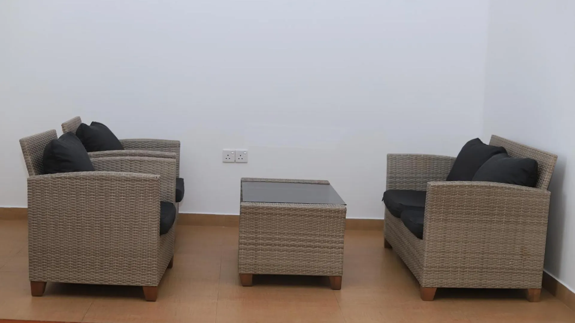 Hotel K And K Country Resort Minuwangoda