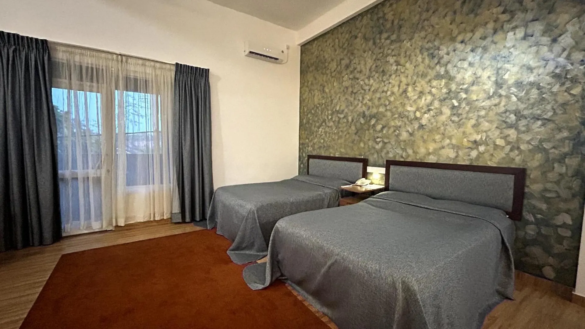 Hotel K And K Country Resort Minuwangoda