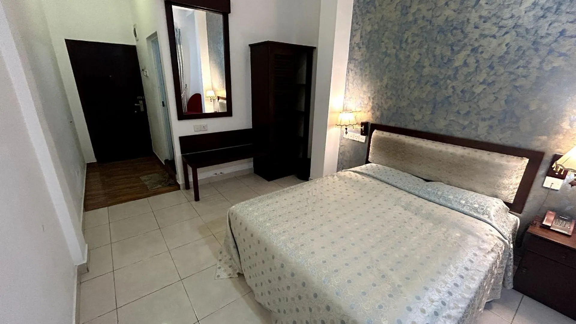 K And K Country Resort Minuwangoda Hotel
