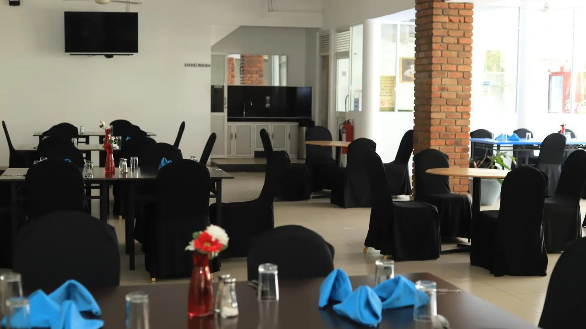 K And K Country Resort Minuwangoda Hotel