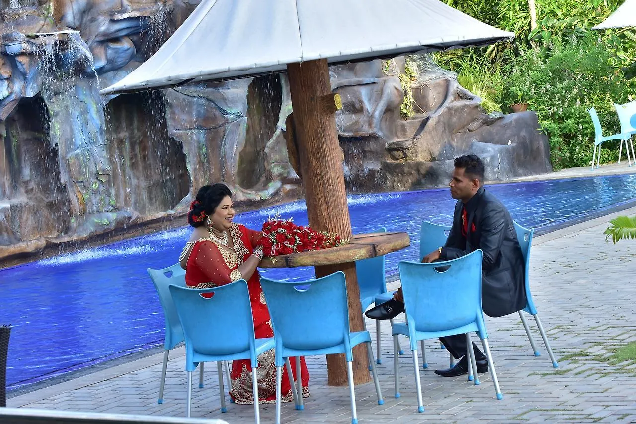 K And K Country Resort Minuwangoda Hotel