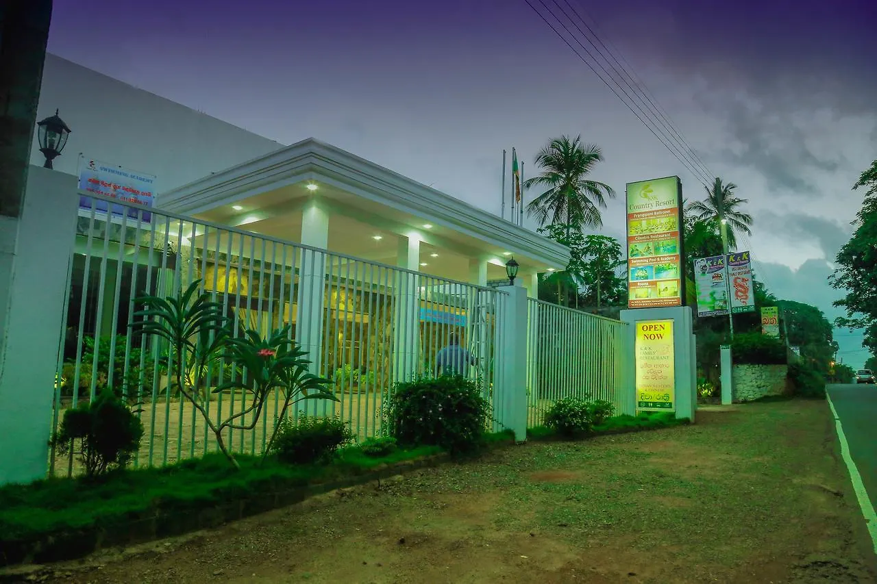 K And K Country Resort Minuwangoda