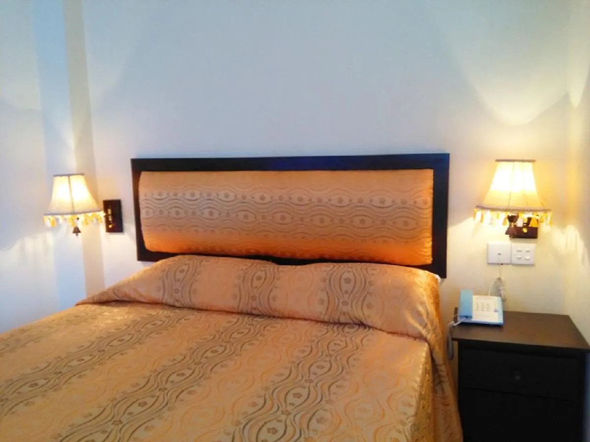 Hotel K And K Country Resort Minuwangoda